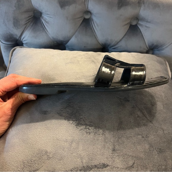 Hermes Oran Black Patent Leather Slip-on Sandals Size 8.5 - Picture 6 of 16